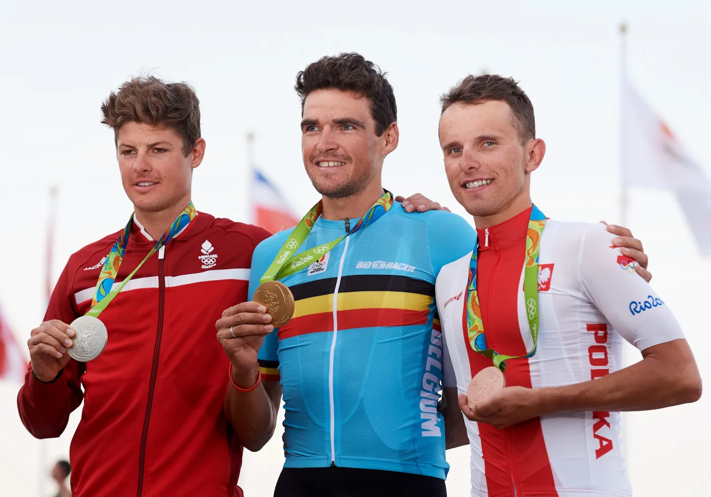 Rafał Majka (P) zdobył brązowy medal w wyścigu kolarskim ze startu wspólnego. Zwyciężył Belg Greg Van Avermaet (C), a drugie miejsce zajął Duńczyk Jakob Fuglsang