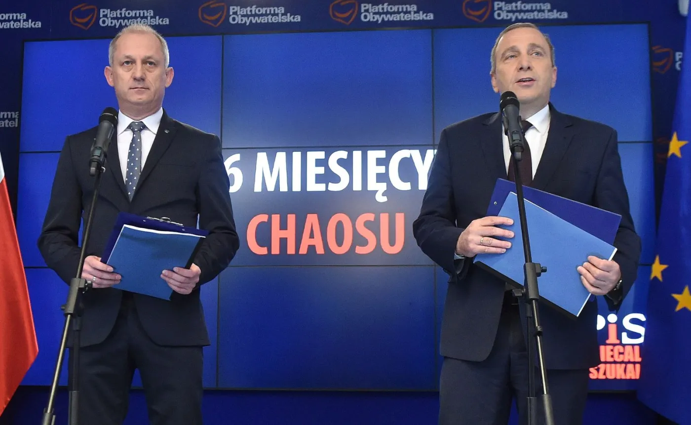 Przewodniczący KP PO Sławomir Neumann i lider PO Grzegorz Schetyna