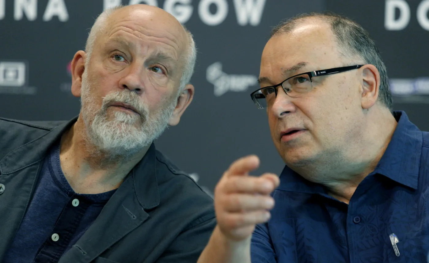 John Malkovich i reżyser Lech Majewski na konferencji prasowej w trakcie prac nad nowym filmem Lecha Majewskiego "Dolina Bogów"