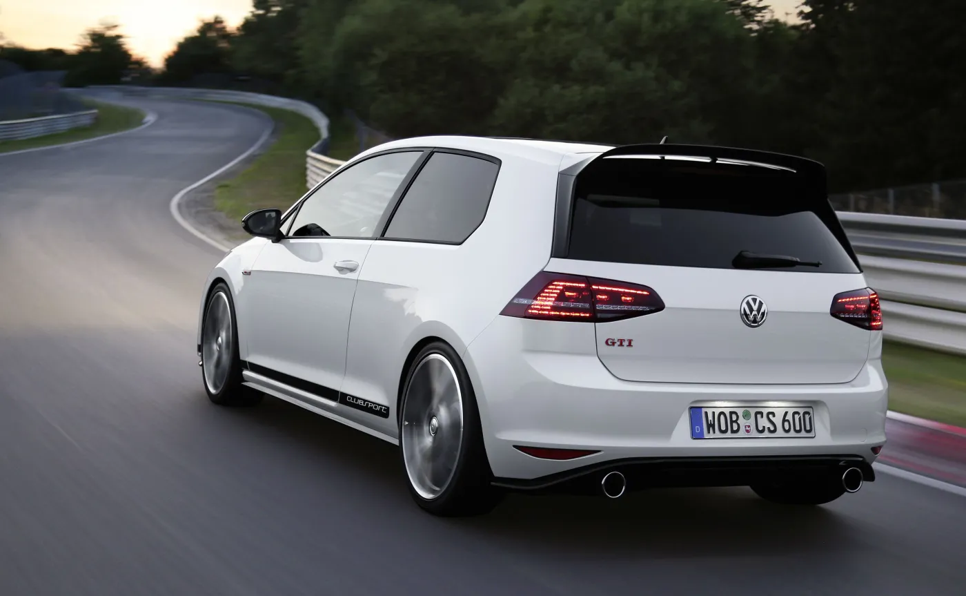 9097258-volkswagen-golf-gti-clubsport.jpg