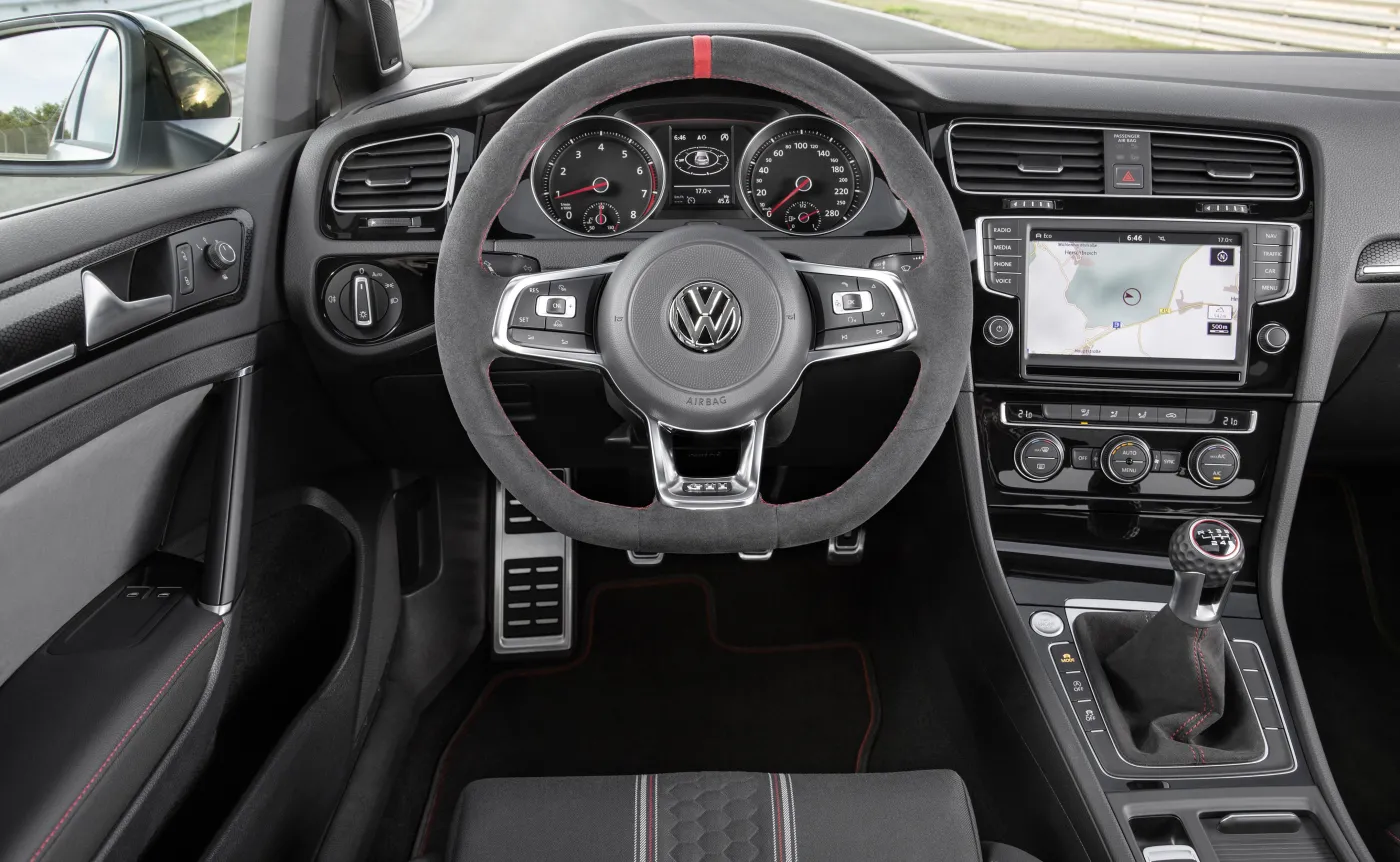 9097322-volkswagen-golf-gti-clubsport.jpg