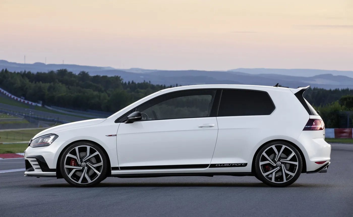 9097386-volkswagen-golf-gti-clubsport.jpg