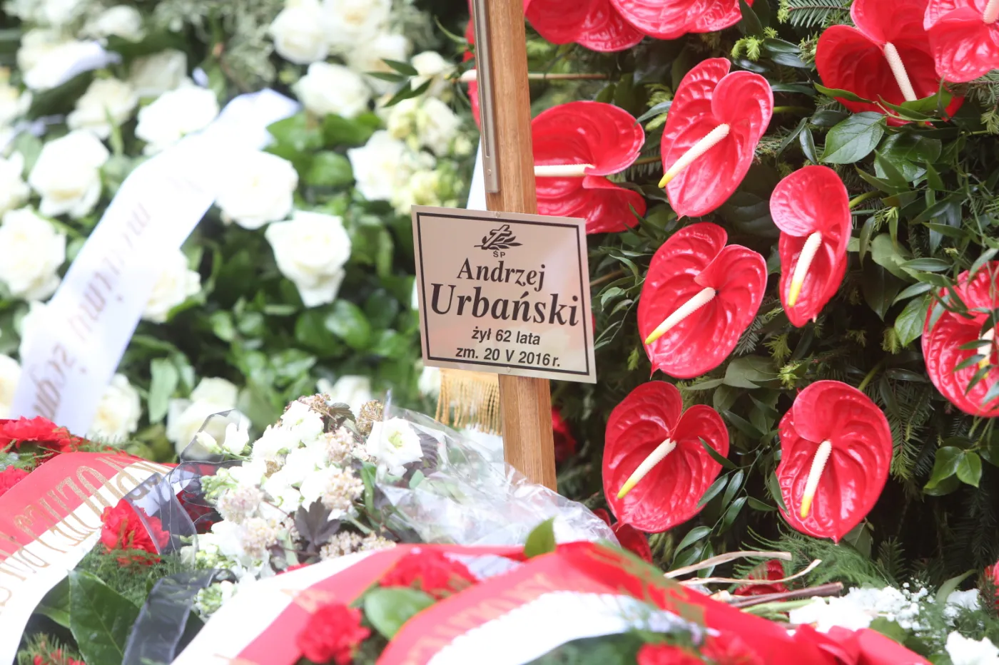 9097764-pogrzeb-andrzeja-urbanskiego.jpg
