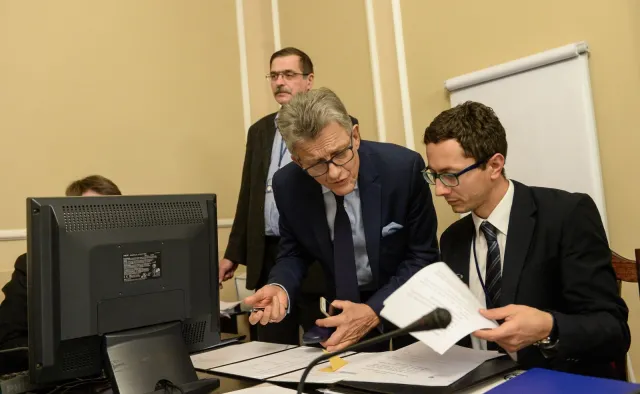 Burza w Sejmie. Posłowie pokłócili się o następcę Rzeplińskiego. "O przepis na piernik niech pani spyta!"