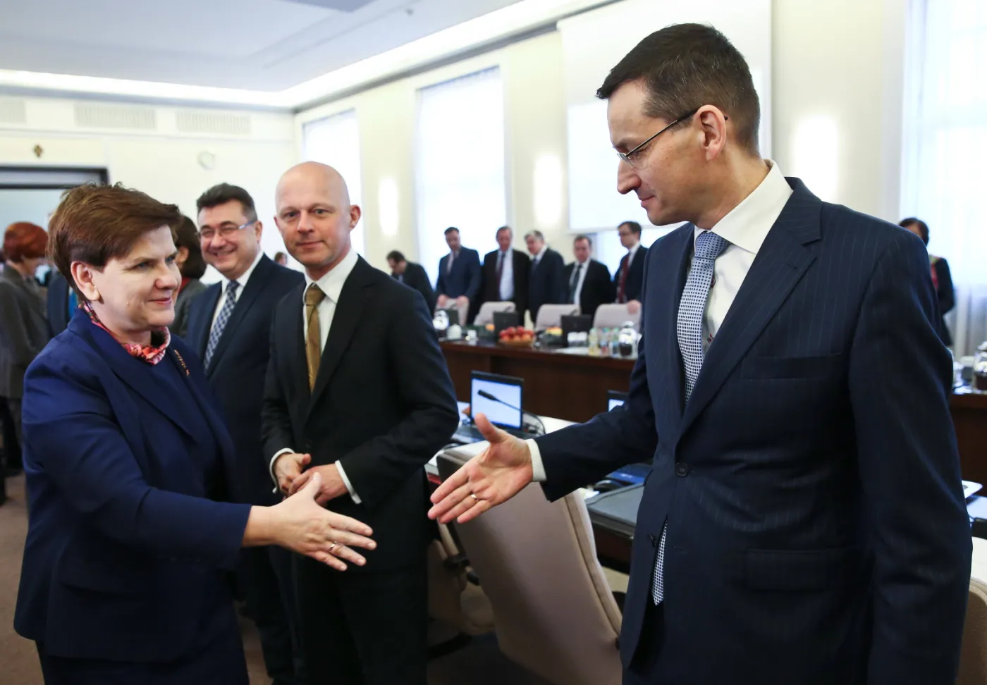9485212-premier-beata-szydlo-wita-sie.jpg