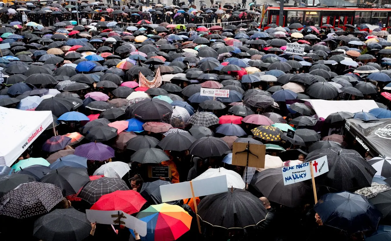 "Nie chcę Cię martwić, ale jesteś feministką..." To nie musi być obciach