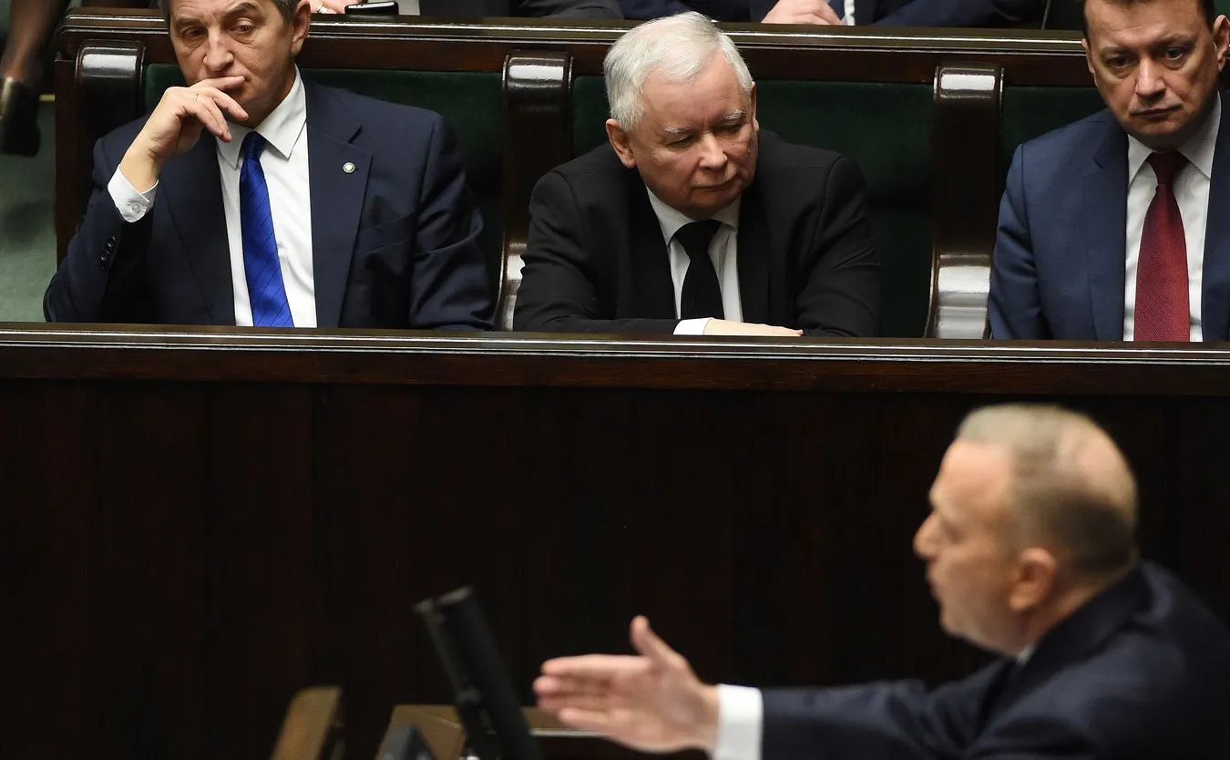 Jarosław Kaczyński i Grzegorz Schetyna w Sejmie