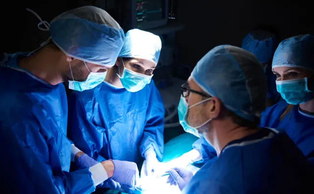 Polski robot kardiochirurgiczny gotowy do działania. Operować będzie doktor Religa