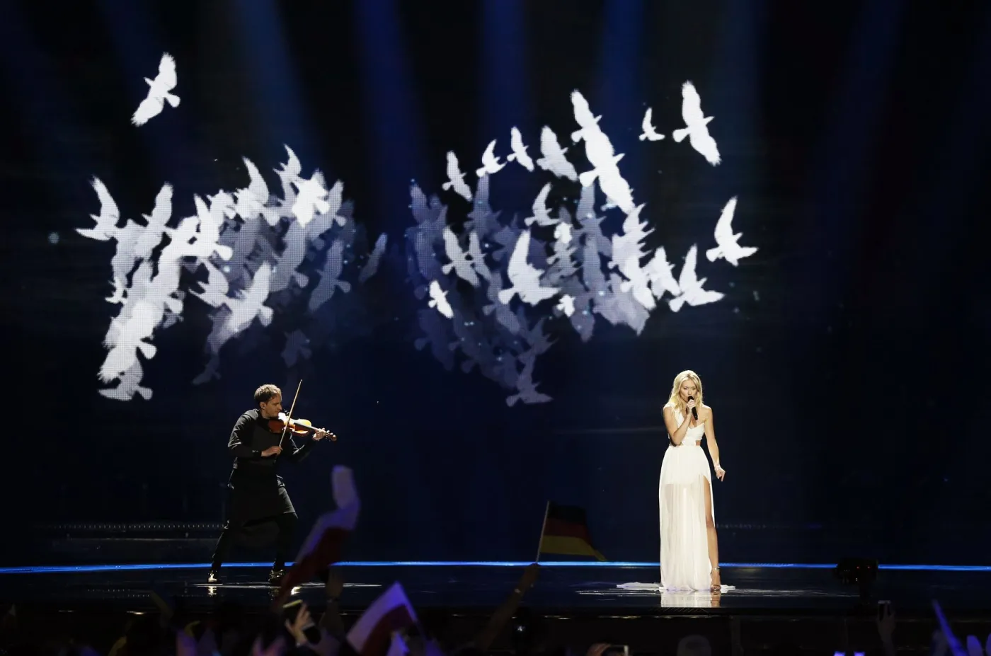 10144913-kasia-mos-w-finale-eurowizji.jpg