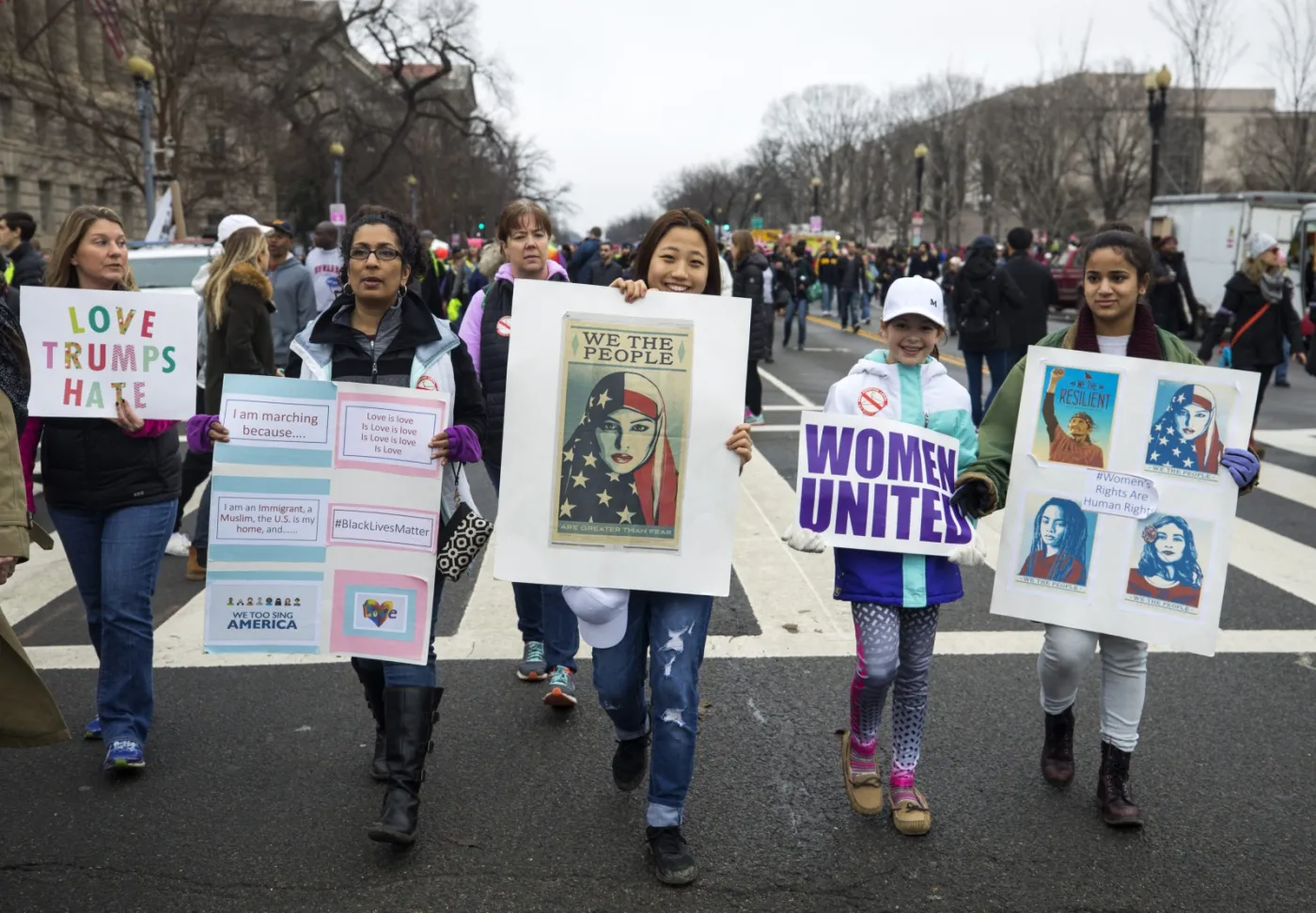9812657-marsz-kobiet-w-waszyngtonie.jpg