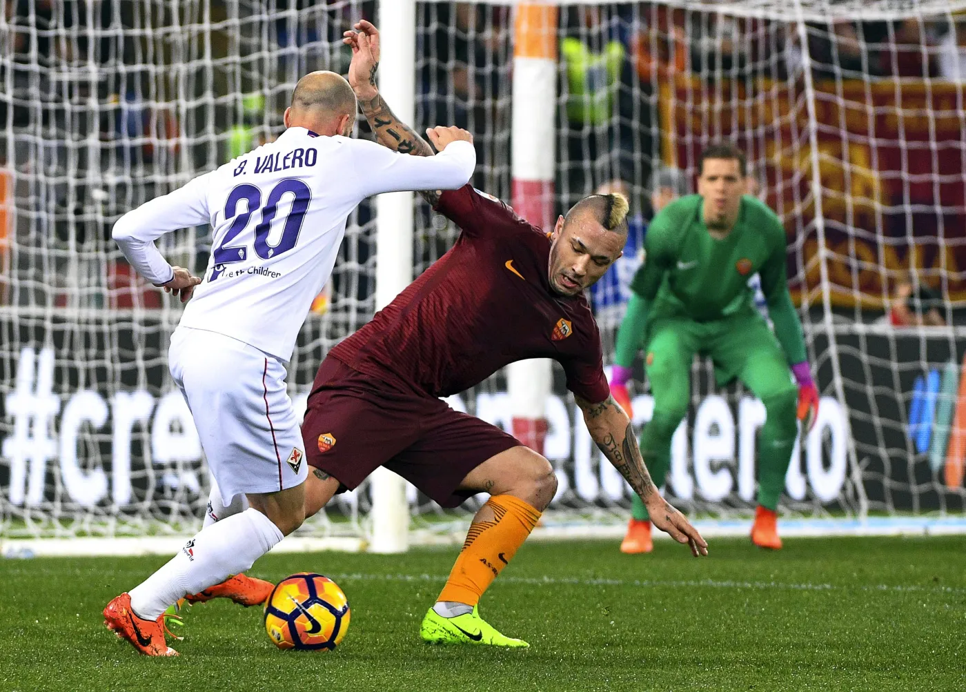 Wojciech Szczęsny (w zielonym stroju)