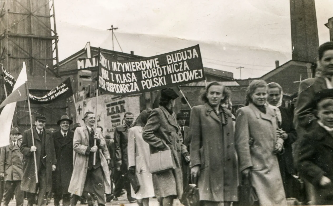 Pięć komunistycznych ustaw wciąż działa. Odwołują się do PRL i stalinowskiej konstytucji