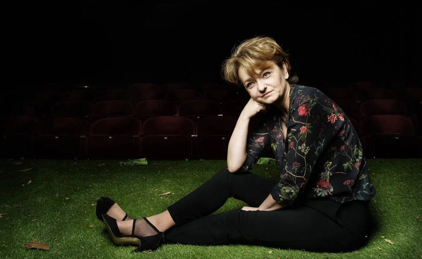 Izabela Dąbrowska, czyli Pani Basia z serialu "Ucho Prezesa"