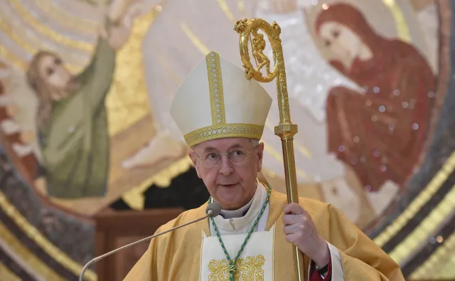 Przewodniczący Episkopatu dziękuje prezydentowi za weto. Domaga się jednak reformy sądownictwa