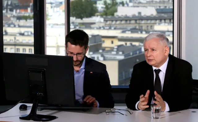 Partia Kaczyńskiego przegrywa w sieci? Nic podobnego. PiS rządzi także w internecie