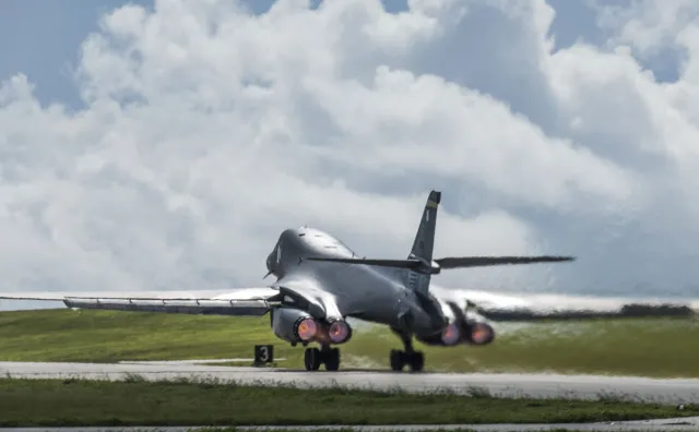 KCNA: Korea Północna rozważa plany zaatakowania wyspy Guam