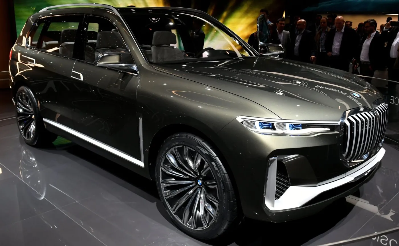 10440186-bmw-concept-x7-iperformance.jpg