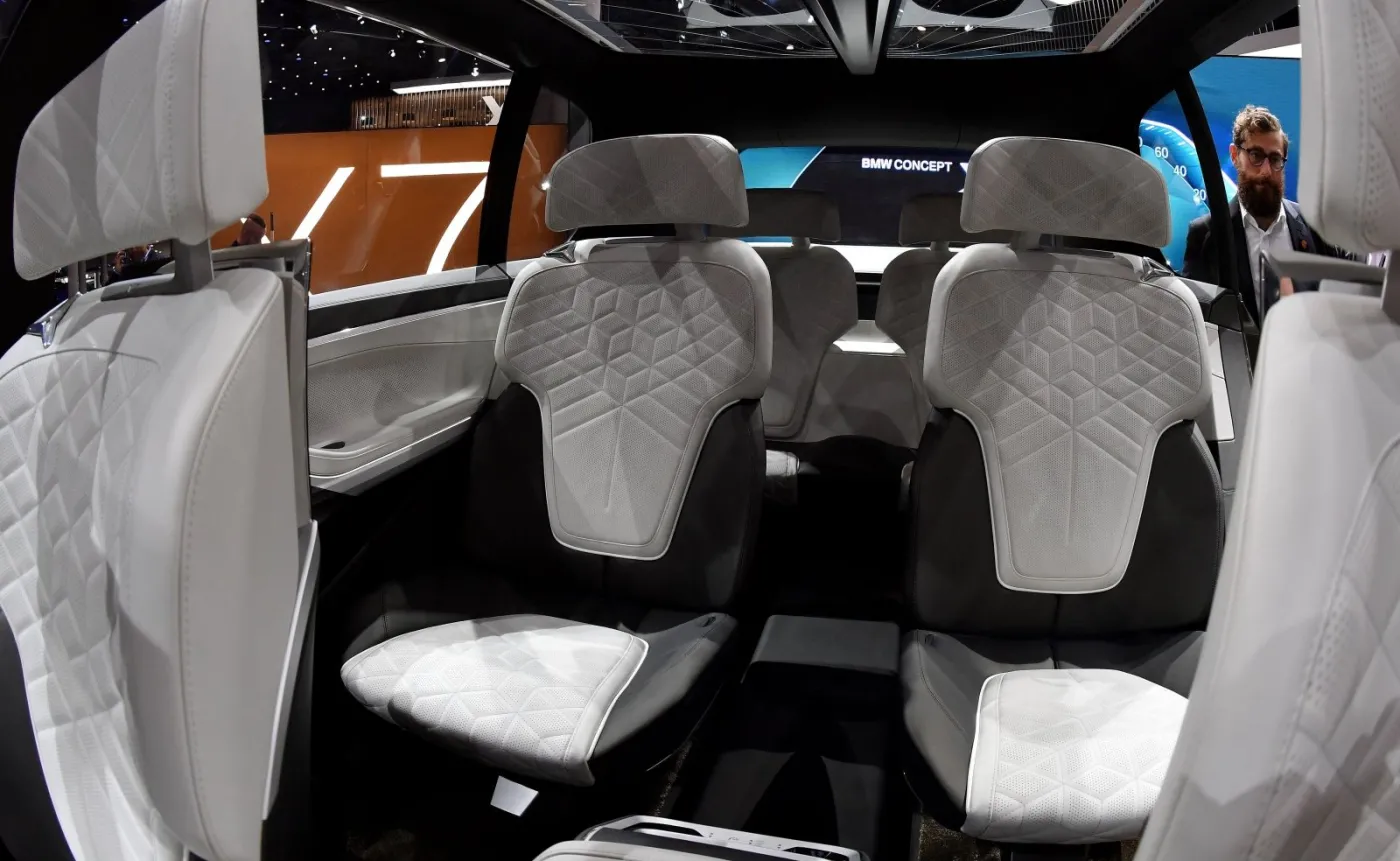 10440314-bmw-concept-x7-iperformance.jpg