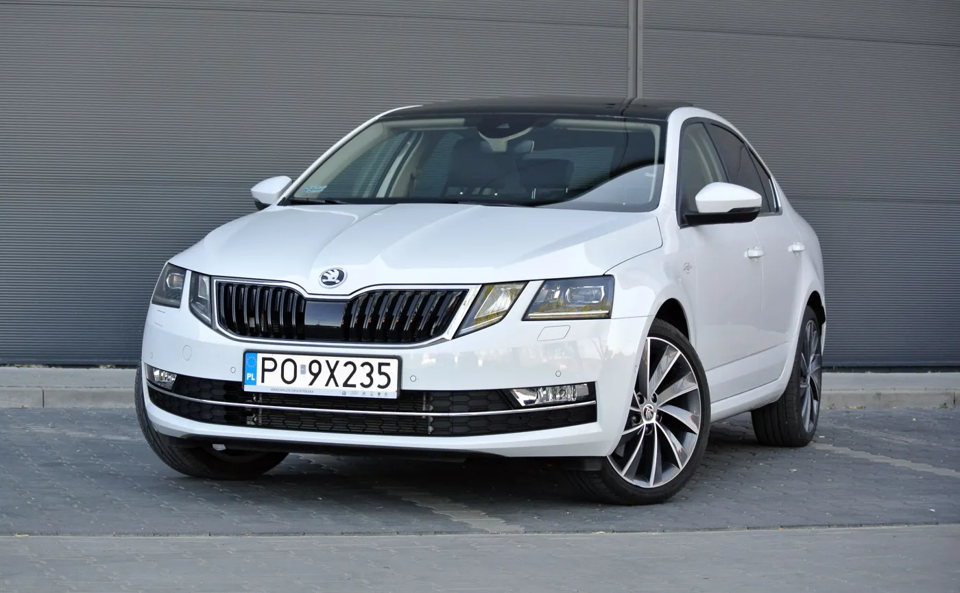 10380994-skoda-octavia-laurin-klement.jpg