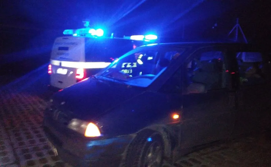 Niemiec jechał autostradą A2 pod prąd. W aucie były dzieci