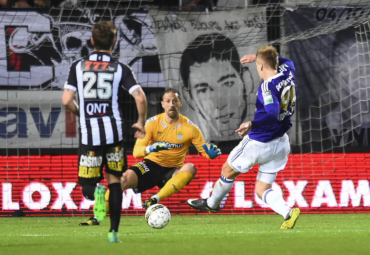 Łukasz Teodorczyk (z prawej)