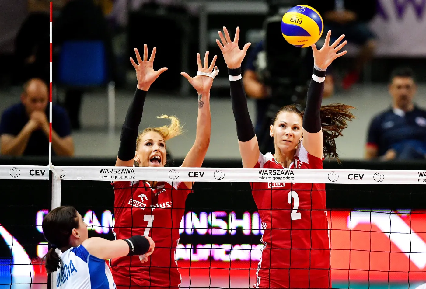 Polki Gabriela Polańska (P) i Berenika Katarzyna Tomsia (C) oraz Karolina Bednarova (L) z Czech