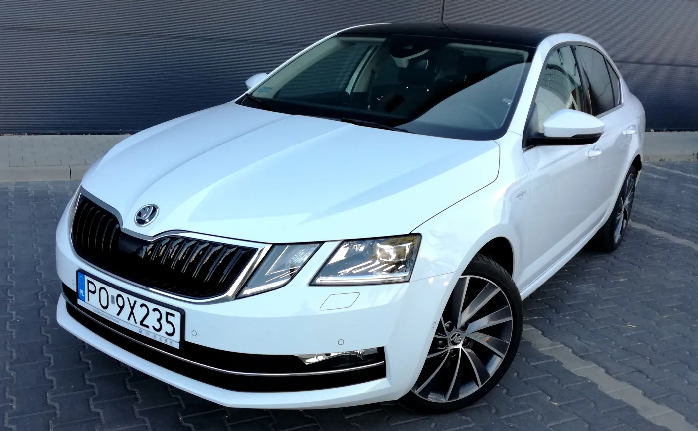 10212366-skoda-otavia-laurin-klement.jpg