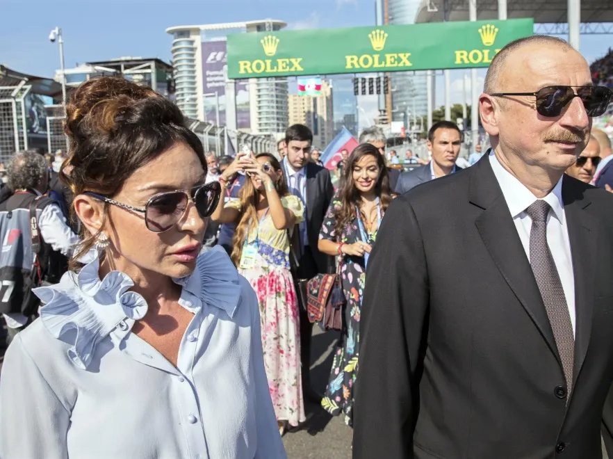 10262140-mehriban-aliyeva-ilham-aliye.jpg