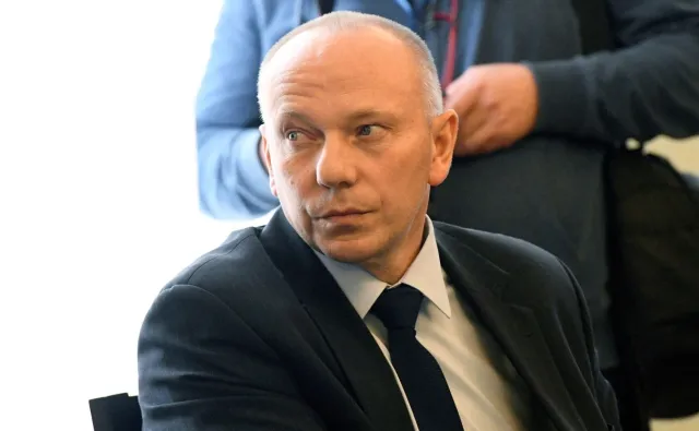 Burza po zatrzymaniu generała Pytla. "To krytyczny moment szefa MON". Tusk zamieszcza wpis na Twitterze...