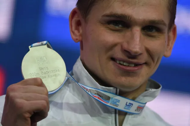 ME w pływaniu: Srebrny medal Kawęckiego, brąz sztafety