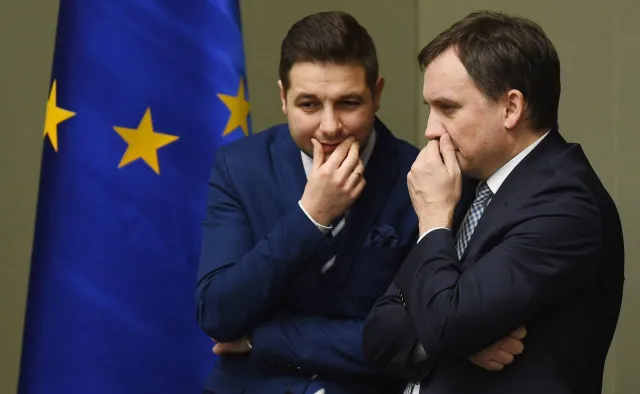 Wiceprezes Sądu Okręgowego w Opolu pracuje wbrew decyzji ministra. "Faks nie może doprowadzić do odwołania"