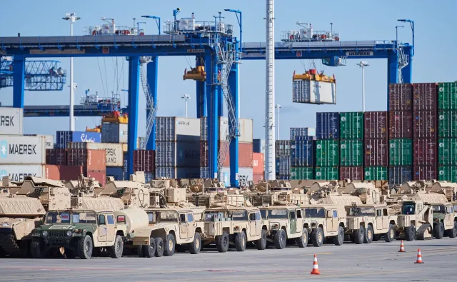 NATO ma problem z szybką reakcją na rosyjskie prowokacje. Przerzut sprzętu utrudnią kiepskie drogi i mosty