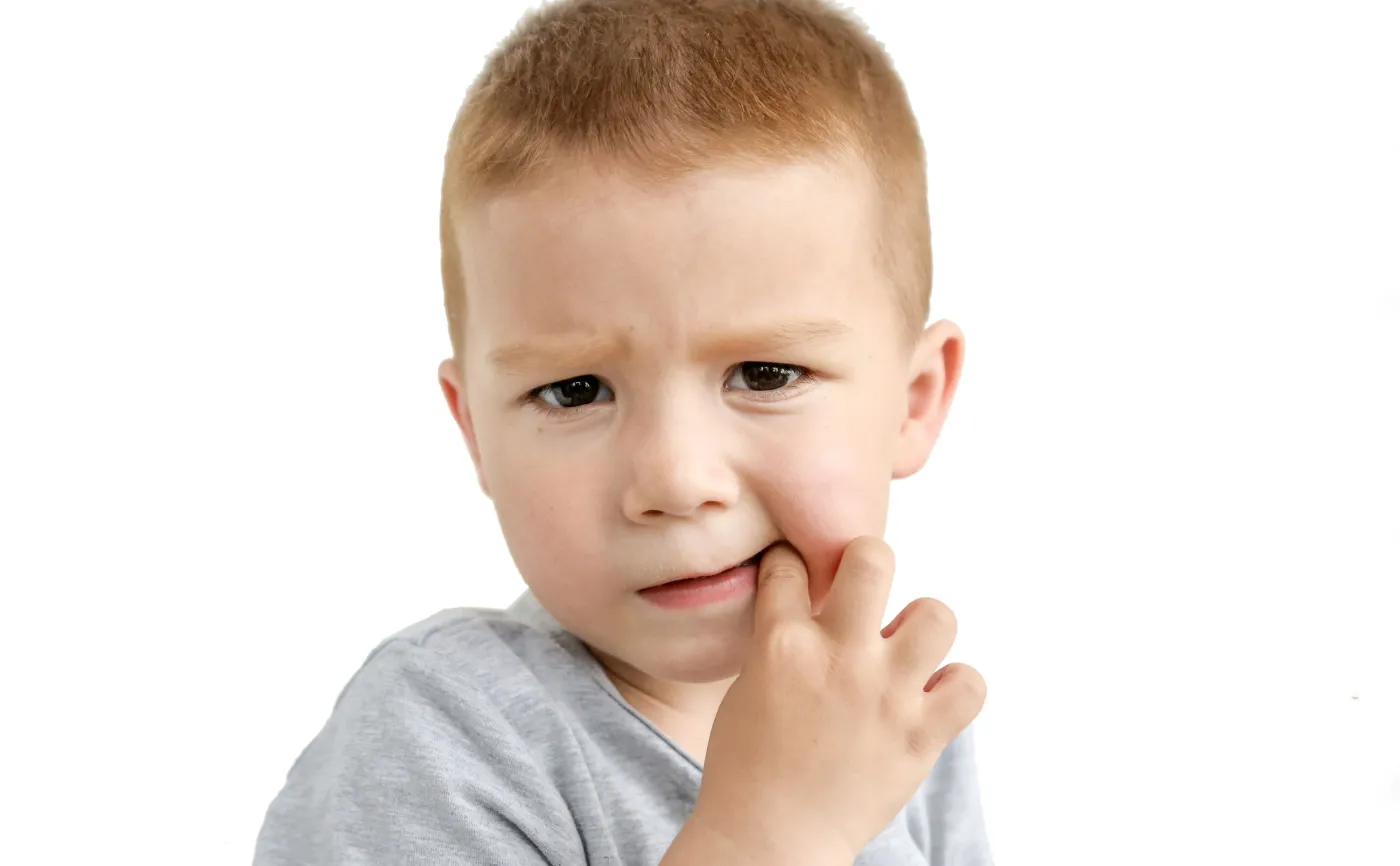 Czy dziecko ma robaki? 10 typowych objawów