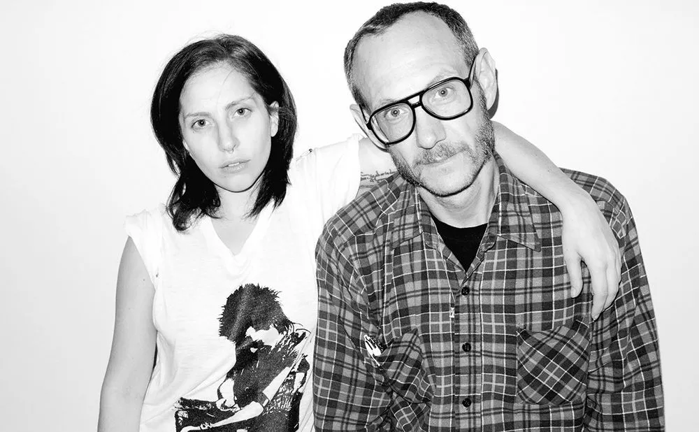 Największe magazyny modowe zrywają współpracę z fotografem gwiazd. "Molestowanie seksualne jest niedopuszczalne"