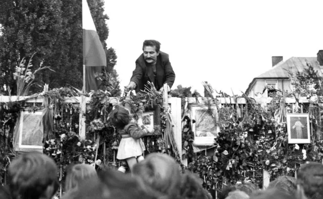 Wróbel: Walka z komunizmem nabrała rumieńców, kiedy Wałęsa przeskoczył przez płot. A potem zbudowaliśmy płoty między sobą