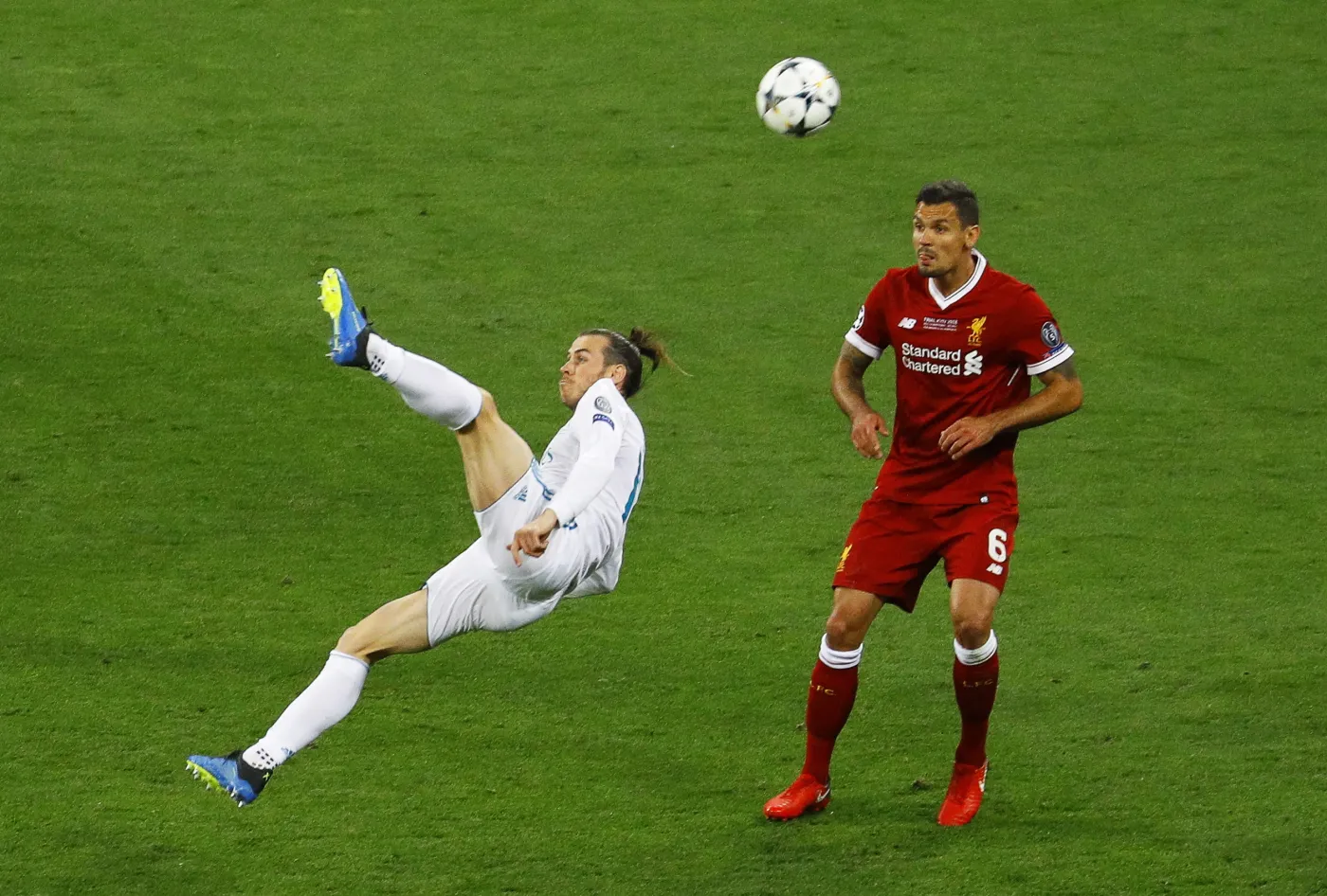 Gareth Bale (w białym stroju)