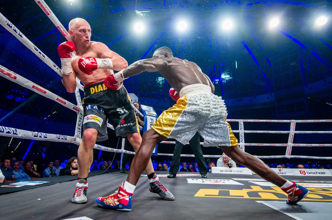 Krzysztof "Diablo" Włodarczyk i Olanrewaju Durodola