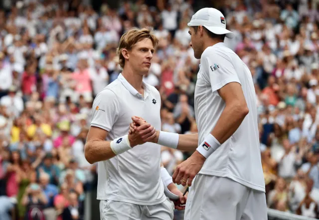 Maraton na Wimbledonie. Anderson i Isner spędzili na korcie 6 godzin i 36 minut