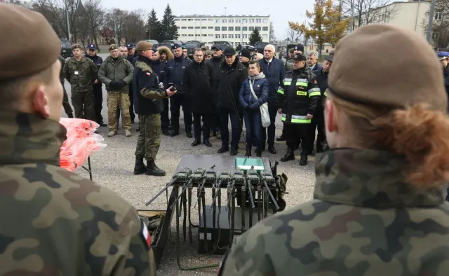 Wojska Obrony Terytorialnej zamrożone. Na sztandarowy projekt Macierewicza brakuje pieniędzy i oficerów
