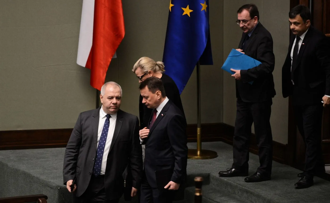 Jacek Sasin (pierwszy z lewej)