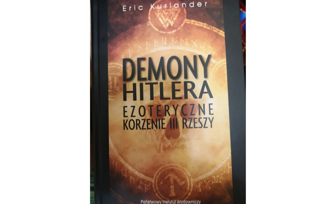 11439599-demony-hitlera-ezoteryczne.jpg