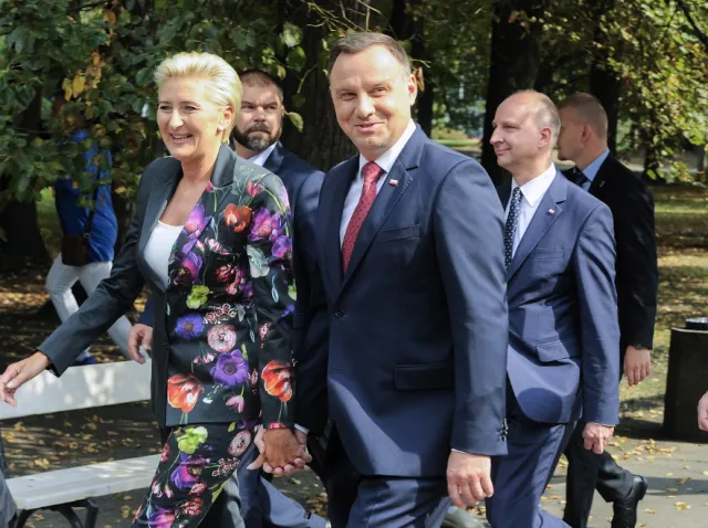 Sikorski i Duda sprzyjają niedopaństwu [OPINIA]