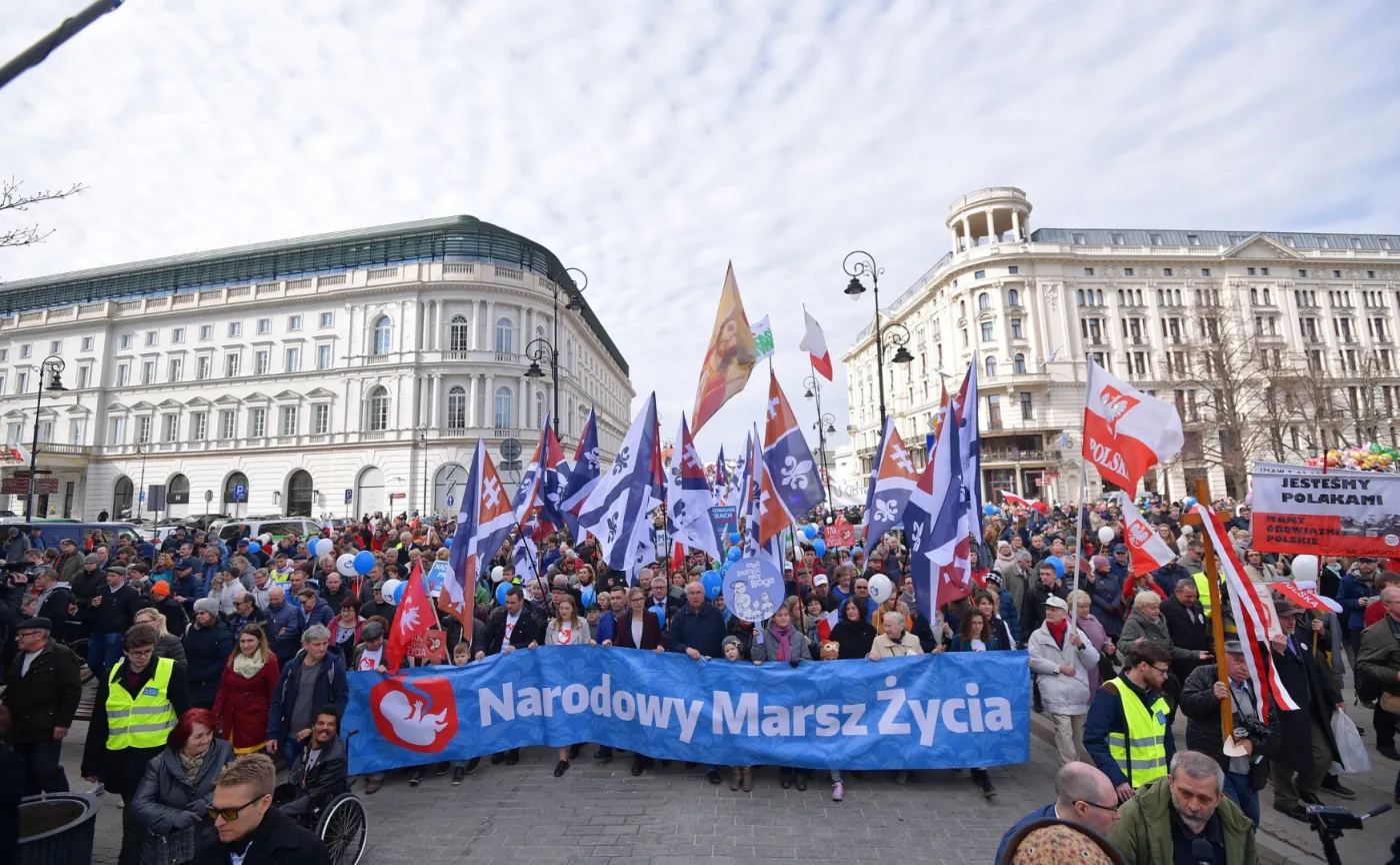 Narodowy Marsz Życia w Warszawie. "Będziemy się upominać o konkretne działania władz" [FOTO]