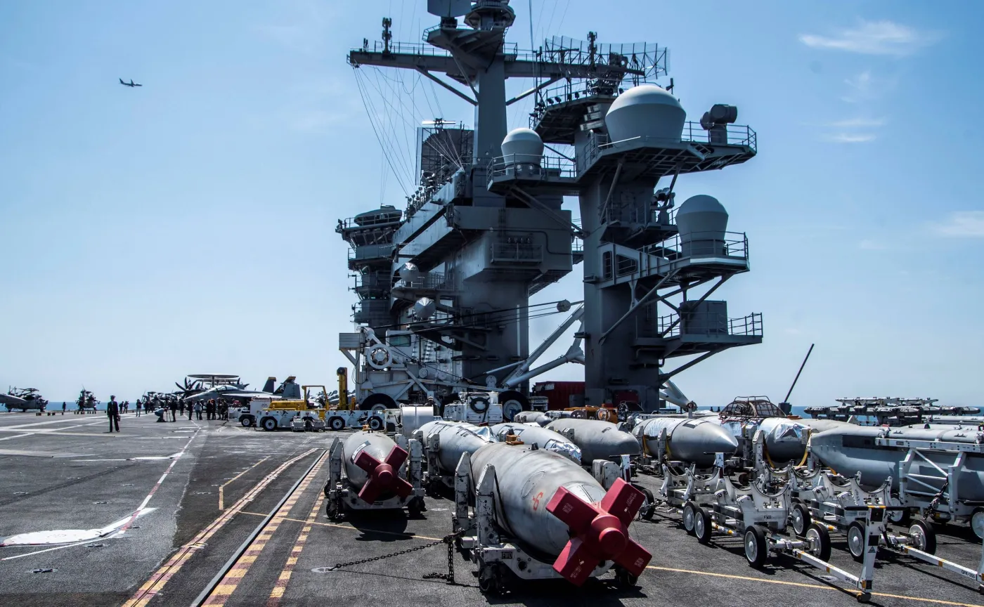 Lotniskowiec "Abraham Lincoln"