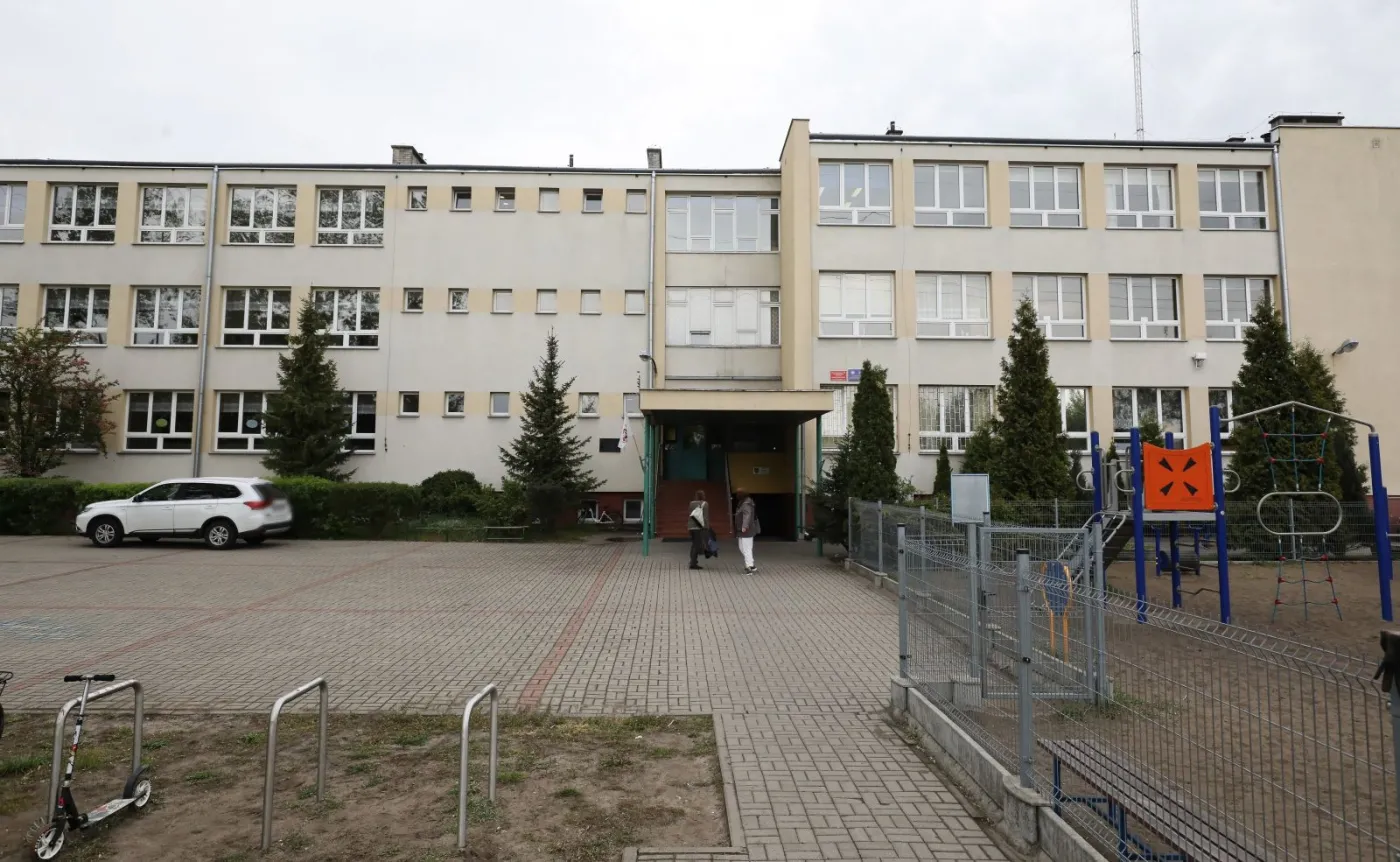 Marsz przeciw przemocy w Wawrze. To reakcja uczniów na zasztyletowanie ich kolegi