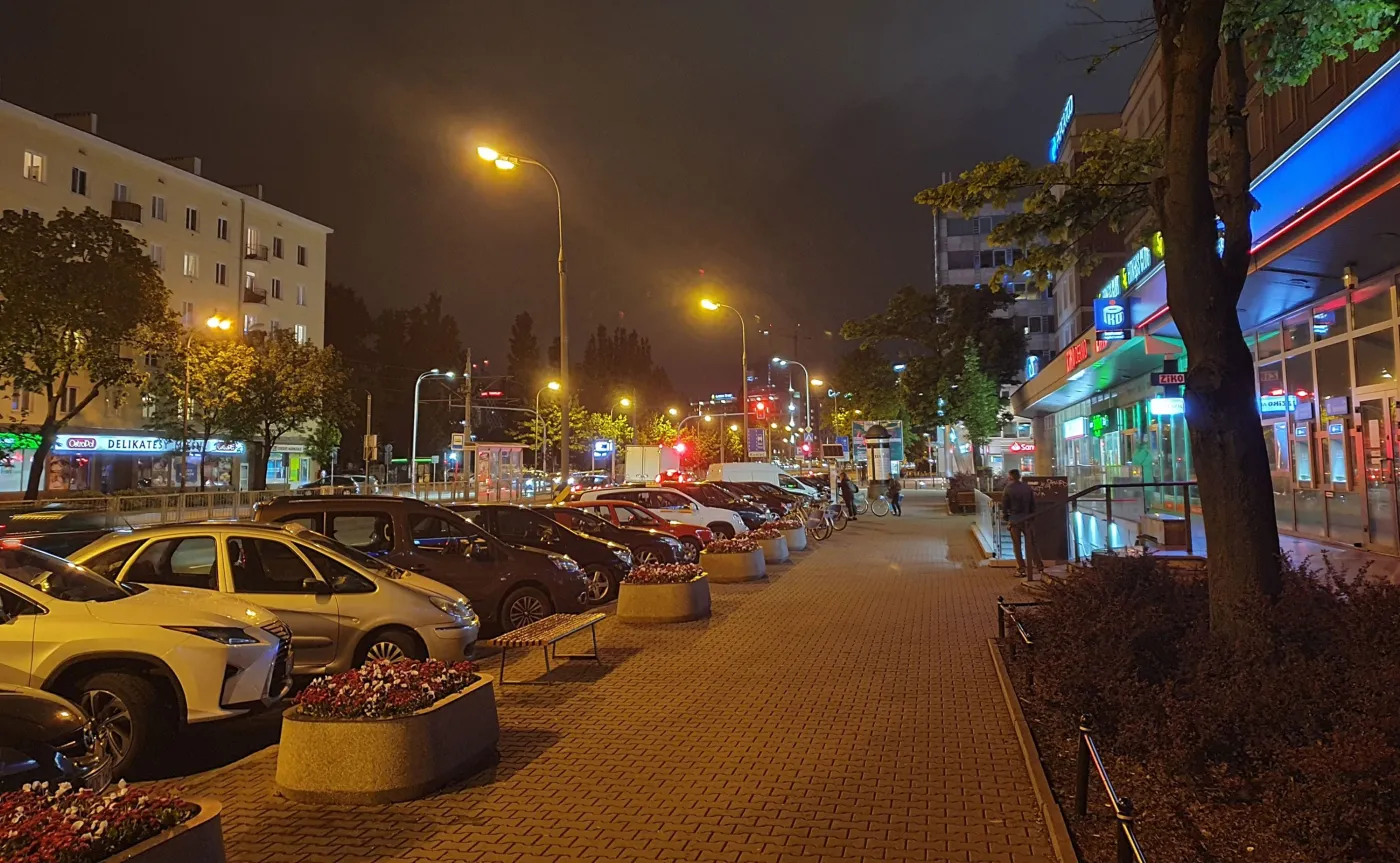 12327664-tryb-nocny-zdjecie-wykonane.jpg
