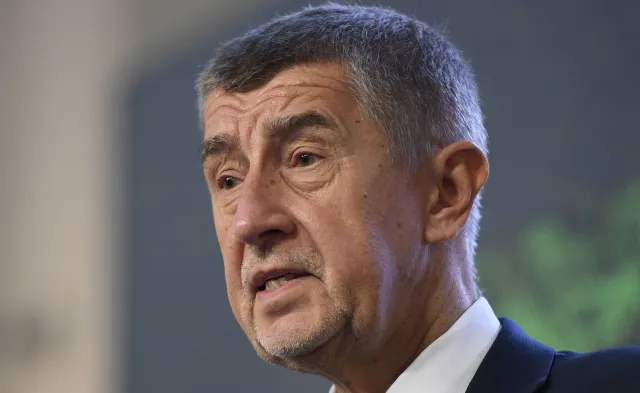 Premier Czech chce ograniczenia kompetencji KE. "Kraj członkowski nie może być traktowany jak podwładny"