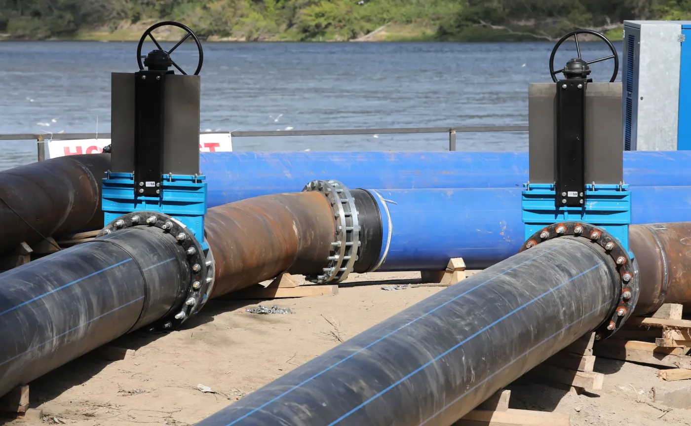 Deszcz zwiększył odpływ ścieków do Wisły. "Przekracza to wydajność awaryjnego rurociągu"