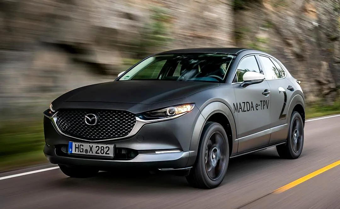 12614920-mazda-samochod-elektryczny.jpg