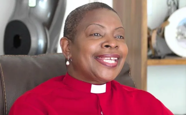 Pierwsza czarna kobieta biskupem Wielkiej Brytanii. "Ktoś krzyczał, abym wracała do Afryki. Nie pochodzę z Afryki"